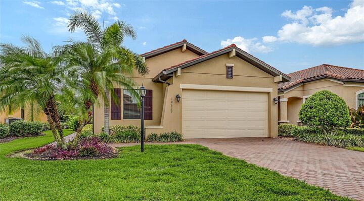 Property Photo: 10612 Glencorse Terrace FL 34211