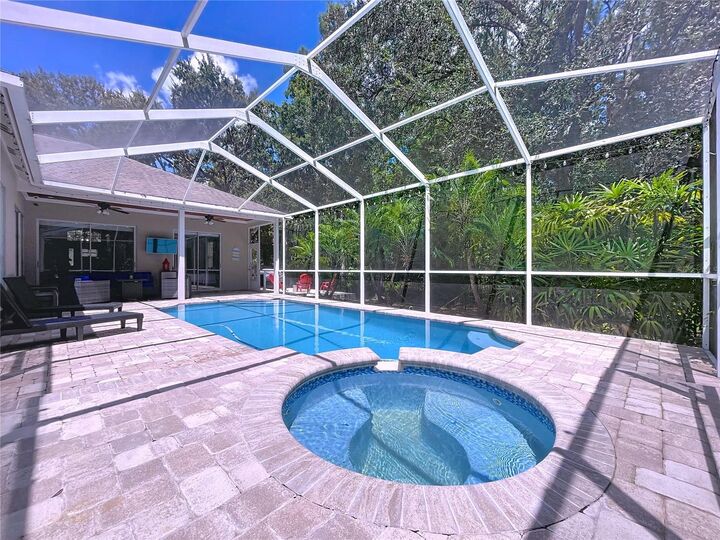 Property Photo: 10615 Chambers Drive FL 33626