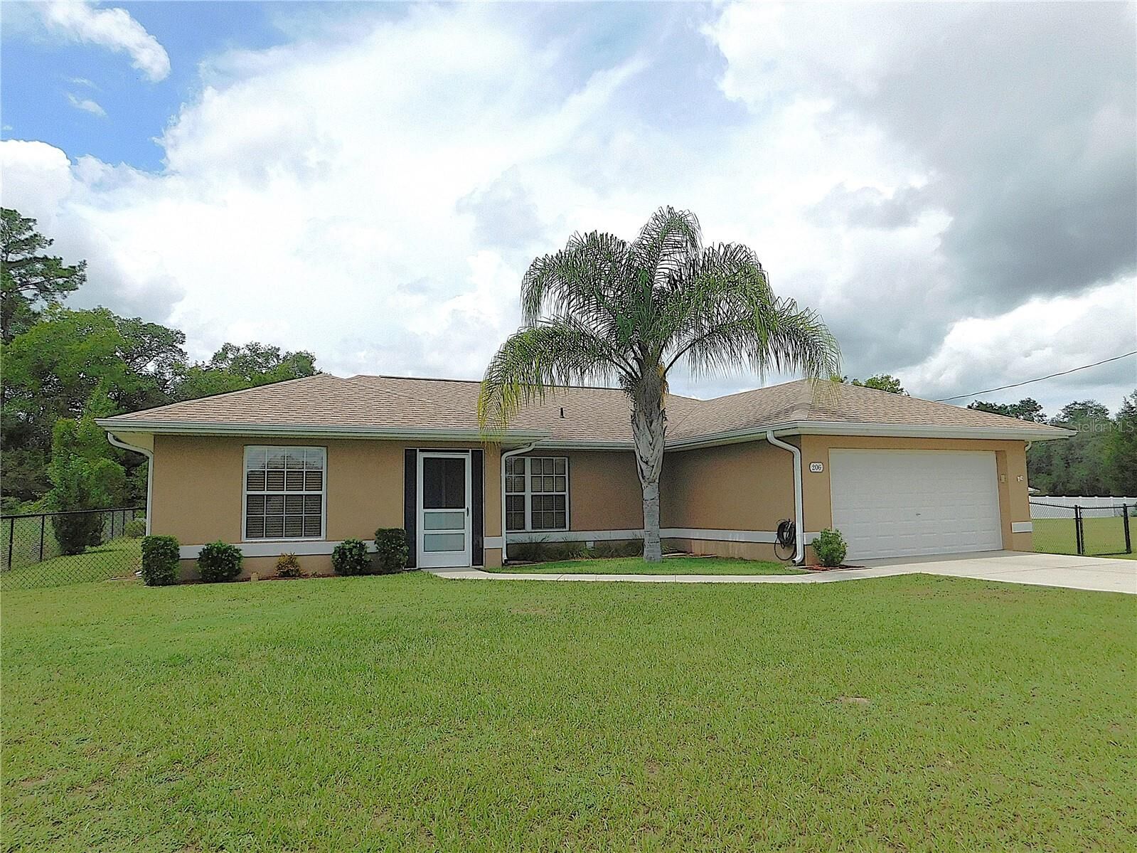 Property Photo: 206 Locust Pass Lane FL 34472