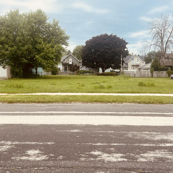 1220 S 11th St  Manitowoc WI 54220 photo