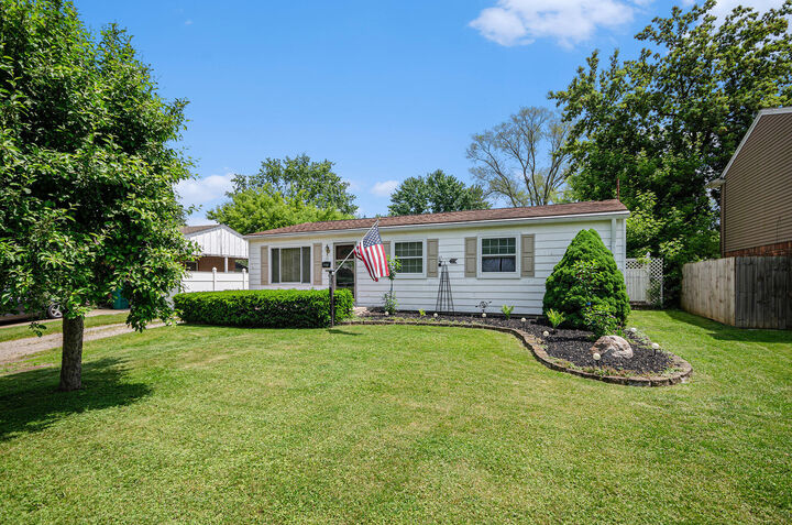 Property Photo: 5373 Leland Street MI 48116