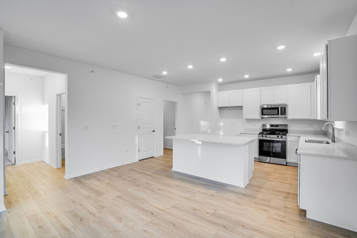 Property Photo:  12245 Barcroft Circle  IL 60142 