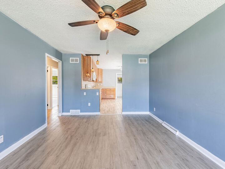 Property Photo:  1150 Gates Street  IL 60505 
