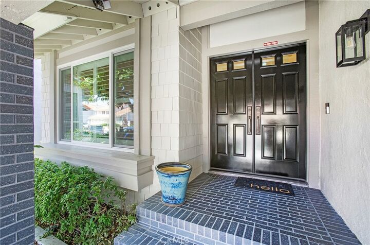Property Photo: 17 Brillantez CA 92620