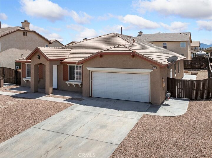 Property Photo: 13461 Somerset Street CA 92345