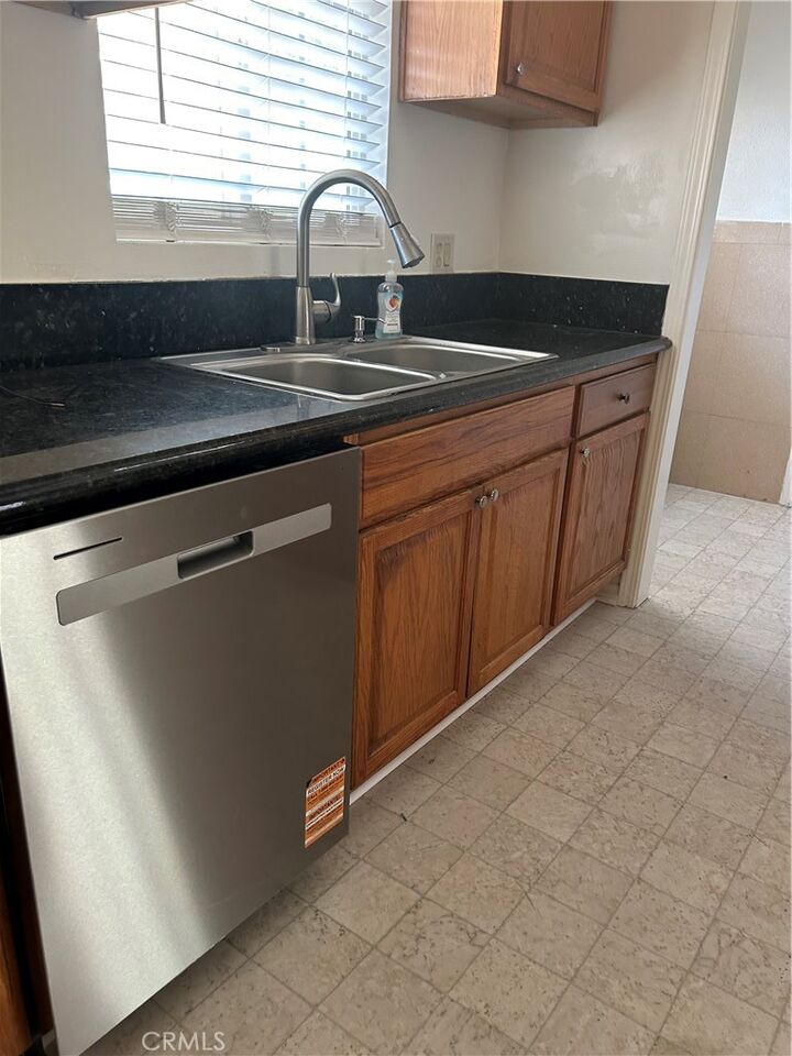 Property Photo:  1411 W Avenue H9  CA 93534 