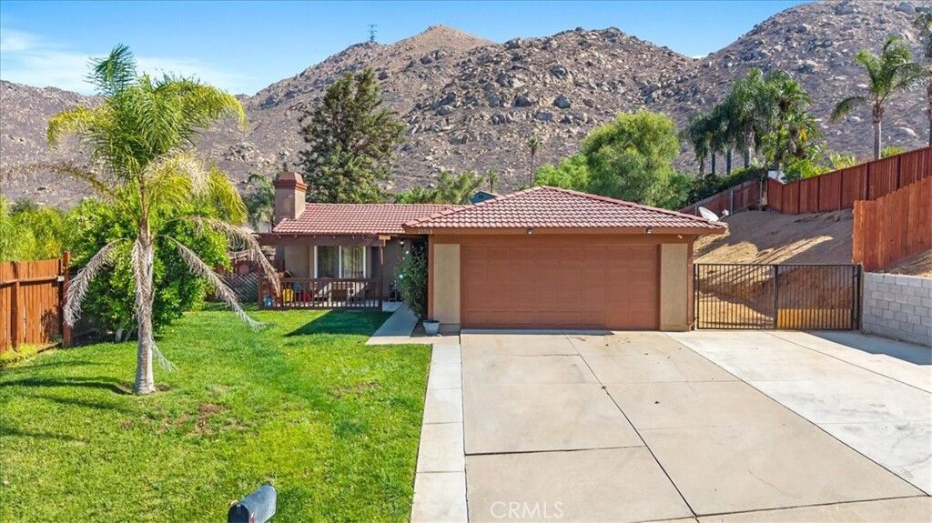 Property Photo:  21768 Winding Road  CA 92557 