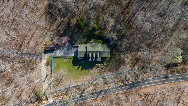 Property Photo:  3755 Bear Hollow Rd  TN 37080 
