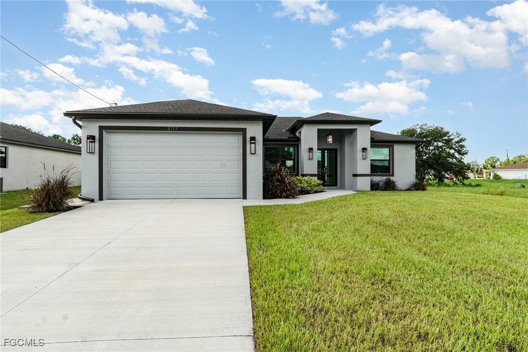 Property Photo:  3113 14th Street SW  FL 33976 