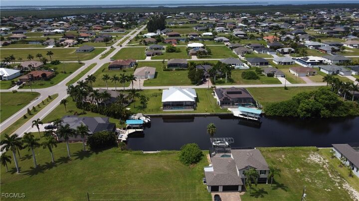 Property Photo: 1206 NW 36th Avenue FL 33993