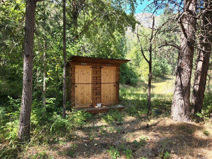 Property Photo: 4004 Northport Flat Creek Rd WA 99157