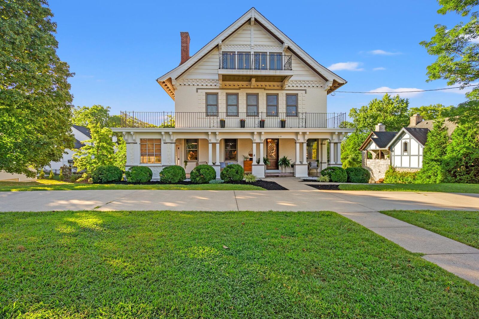 Property Photo:  114 Tower Place  KY 41075 