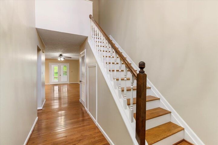 Property Photo:  106 Greenbrier Drive  VA 24141 