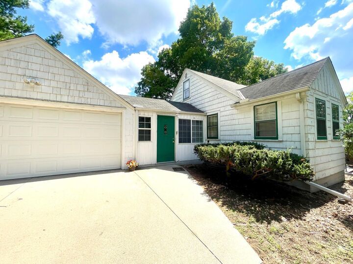 Property Photo: 3260 US-61 N MN 55110