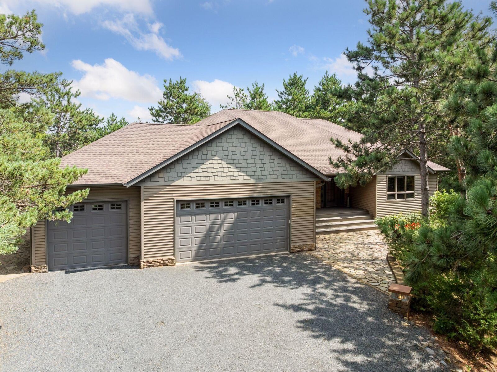 Property Photo: 1031 Labarge Road WI 54016