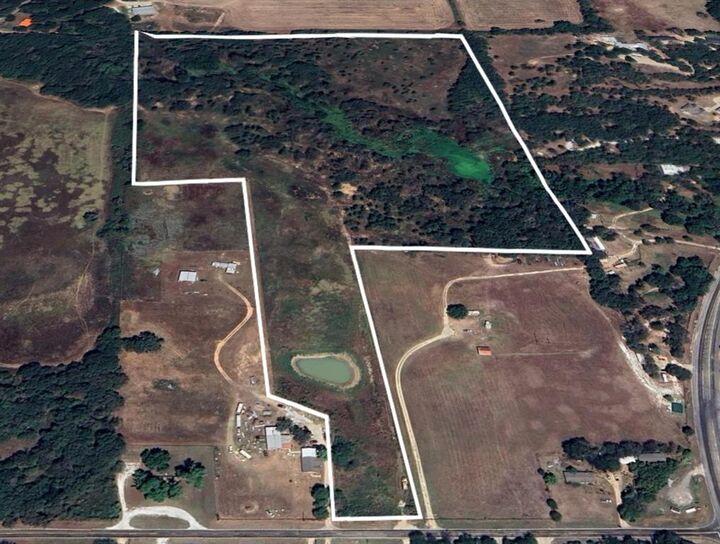 Property Photo: 1917 Wildcat Circle TX 76705