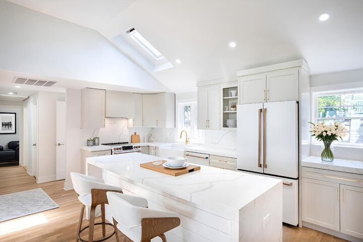 Property Photo:  8 Teresa Circle  MA 02474 