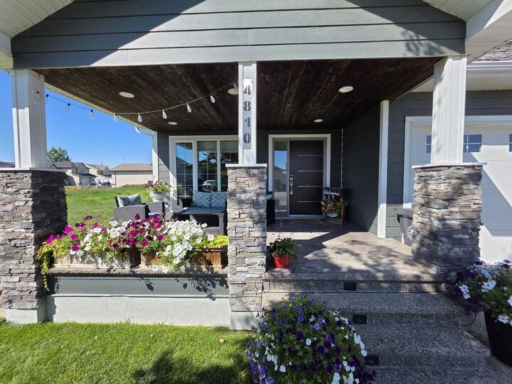 Property Photo: 4810 7 Street AB T0L 0V0