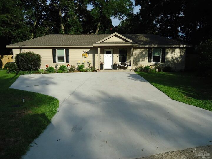 7238 Dogwood Ter  Pensacola FL 32504 photo