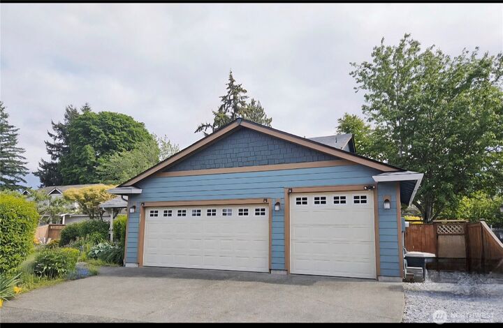 Property Photo: 807 21st Street NW WA 98371