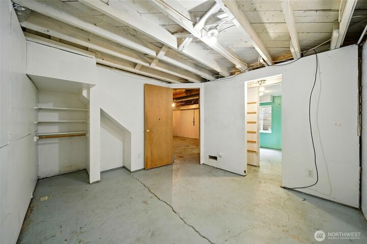 Property Photo:  649 N Division Street  WA 99362 