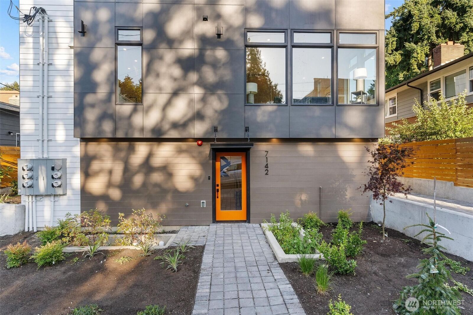 Property Photo: 7142 47th Avenue SW WA 98136