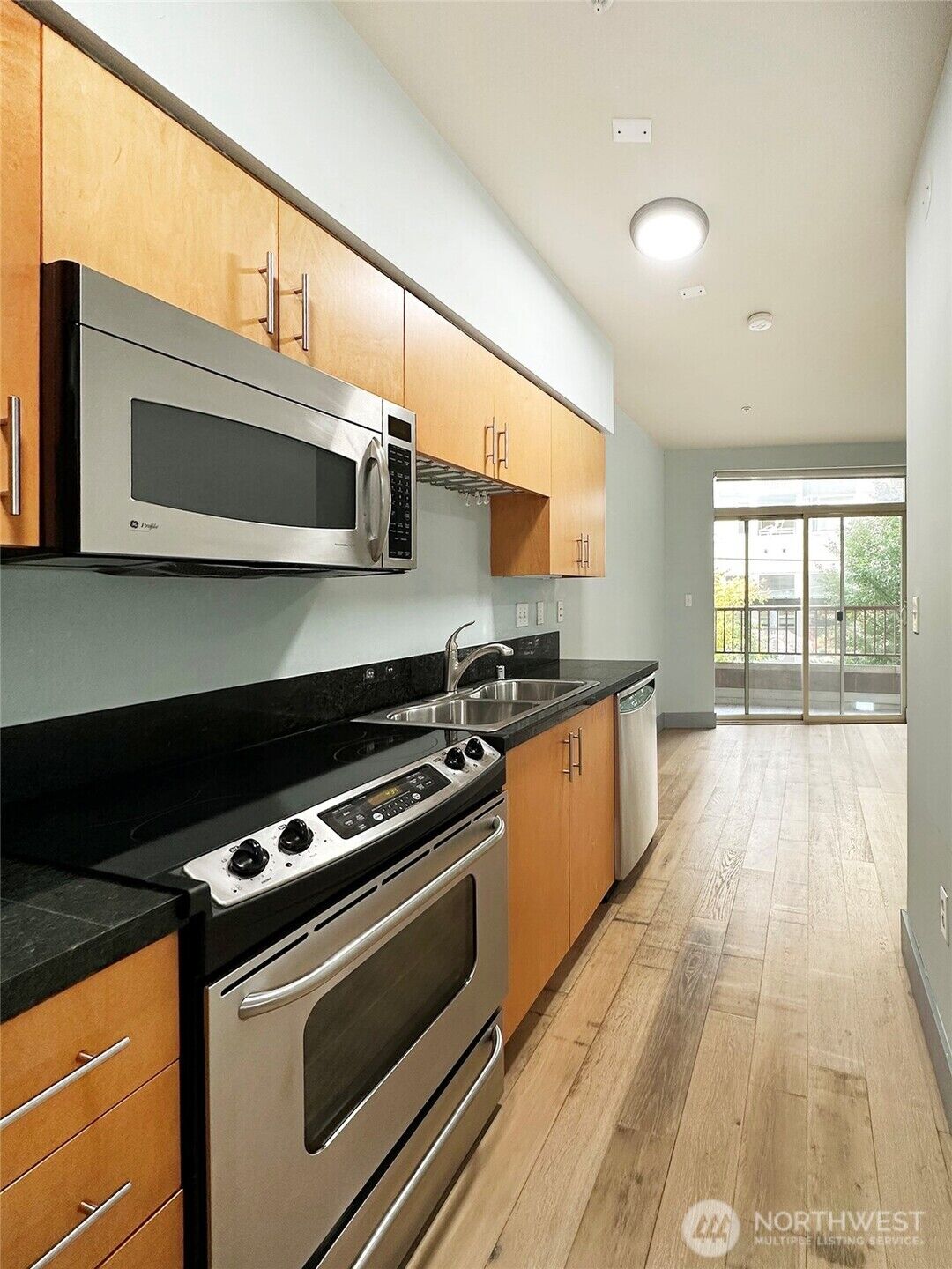 Property Photo:  5650  24th Avenue NW 212  WA 98107 