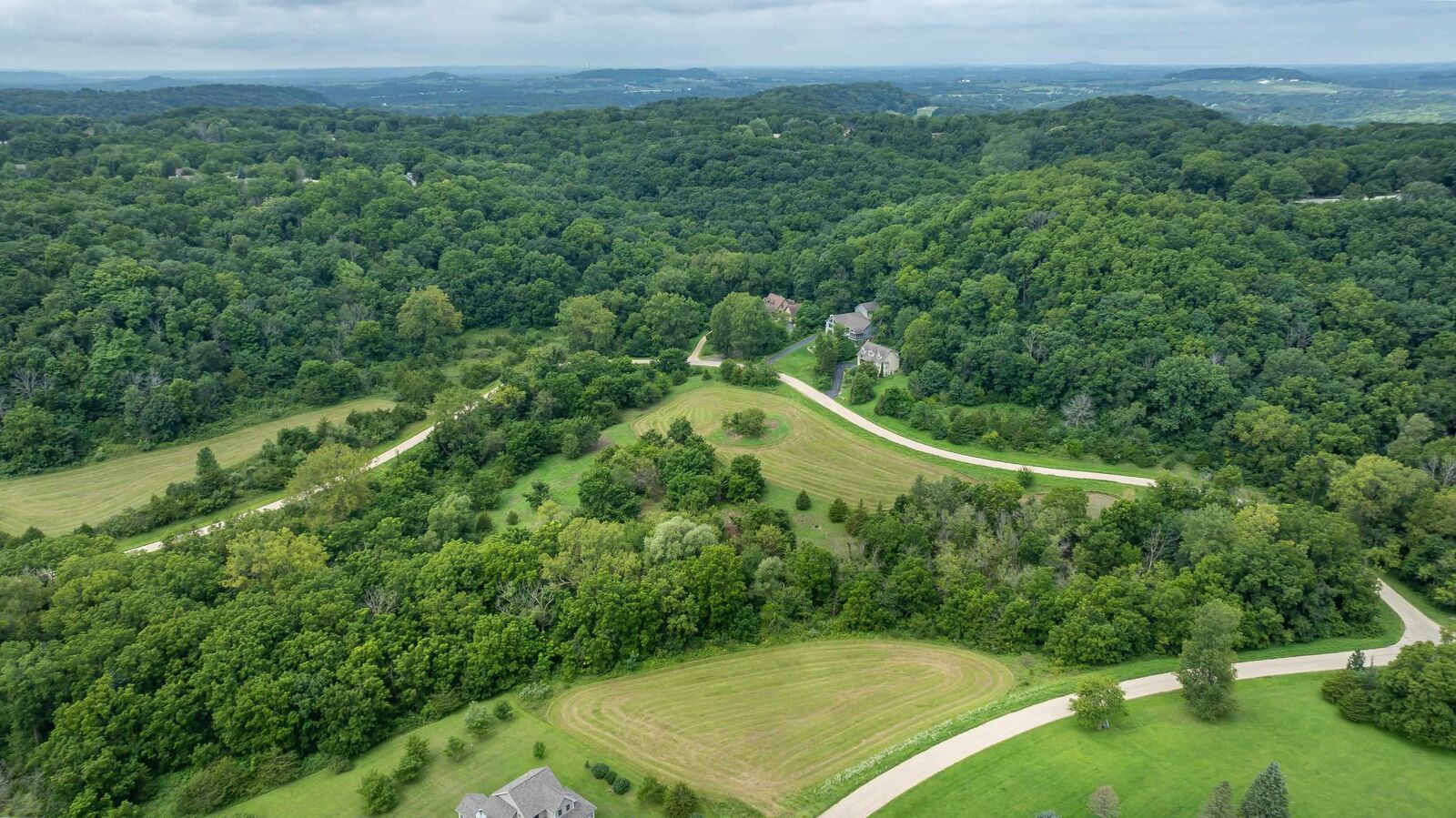 Property Photo: 40 Heatherdowns Lane IL 61036