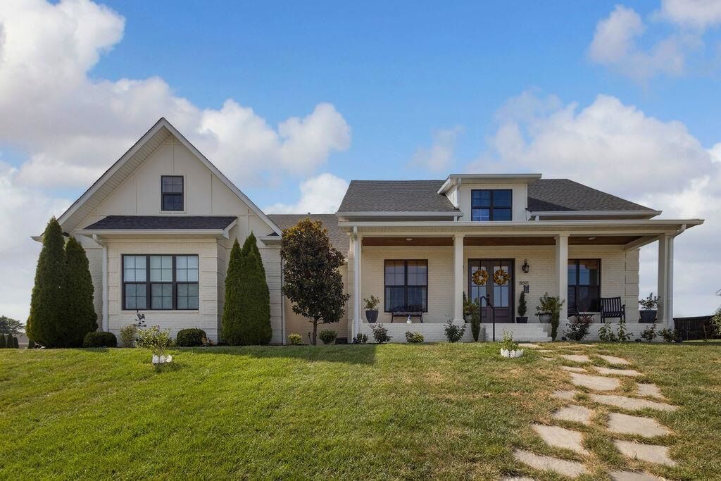 Property Photo: 8691 Drakes Boulevard KY 42122