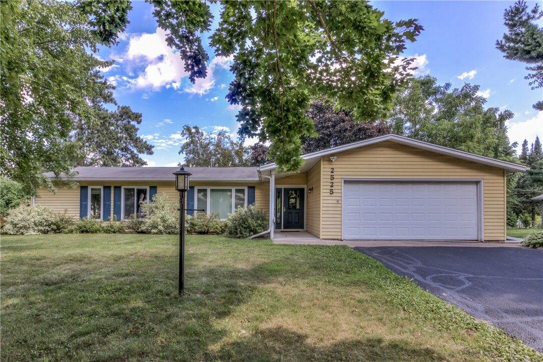 Property Photo: 2525 Haanstad Road WI 54703