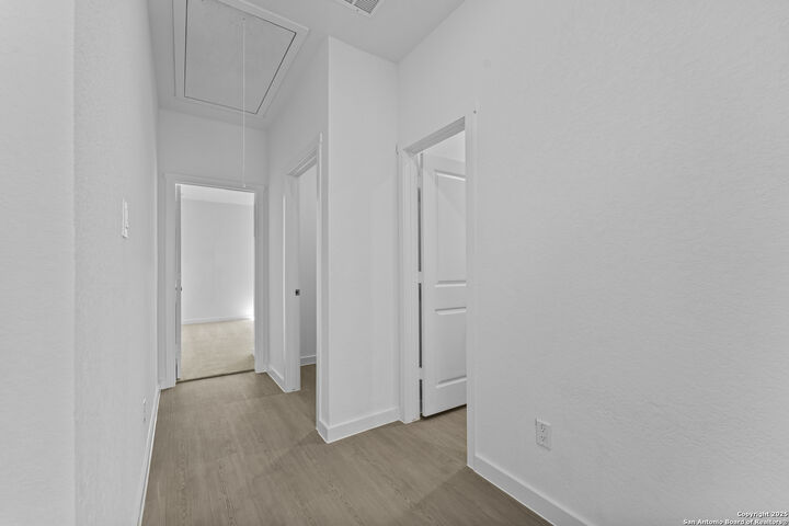 Property Photo: 14847 Taradeau TX 78254