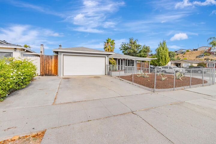 Property Photo: 4692 Symphony Lane CA 95111