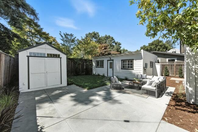 Property Photo:  755 Homer Avenue  CA 94301 