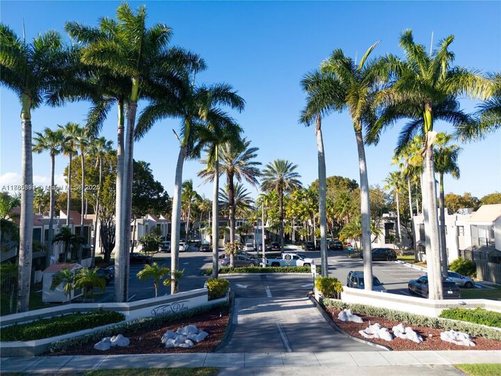 Property Photo: 7951 SW 104 St 212-D FL 33156