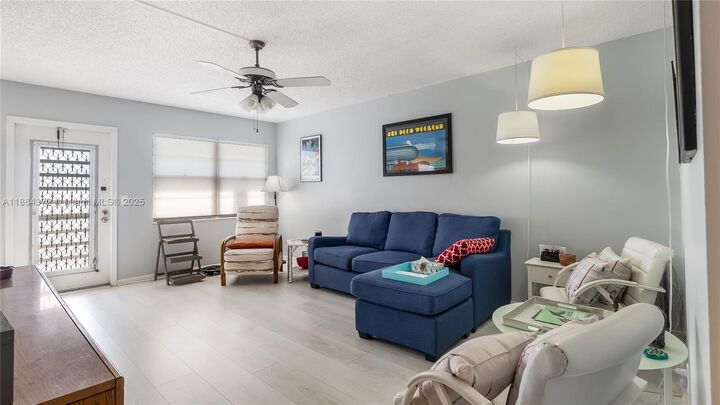 Property Photo: 1032 Ellesmere B 1032 FL 33442