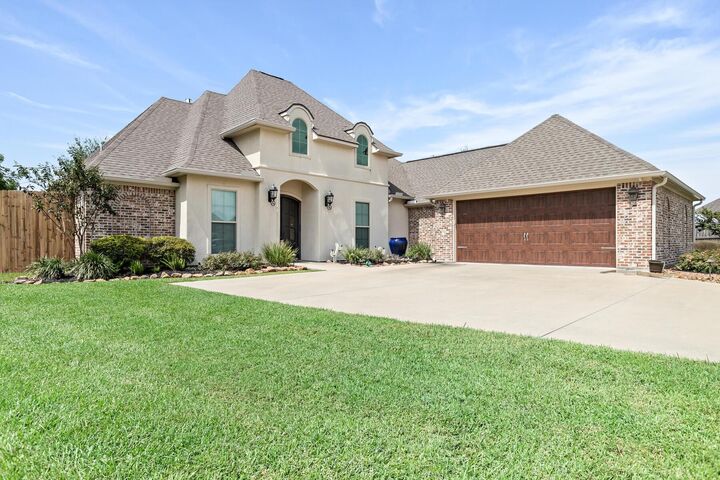 Property Photo: 470 Bryant Blvd TX 77611