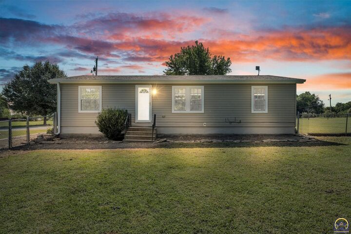 Property Photo: 2025 NE 74th St KS 66512