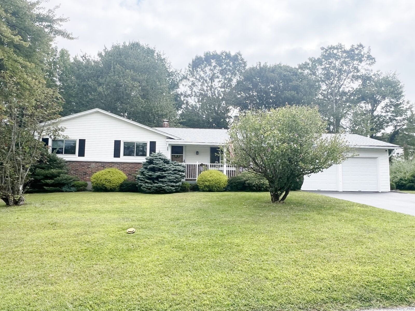 Property Photo:  253 Edgewood Drive  CT 06790 