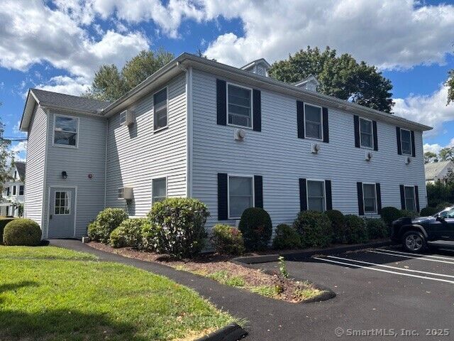 Property Photo: 14 Cherry Street C CT 06460