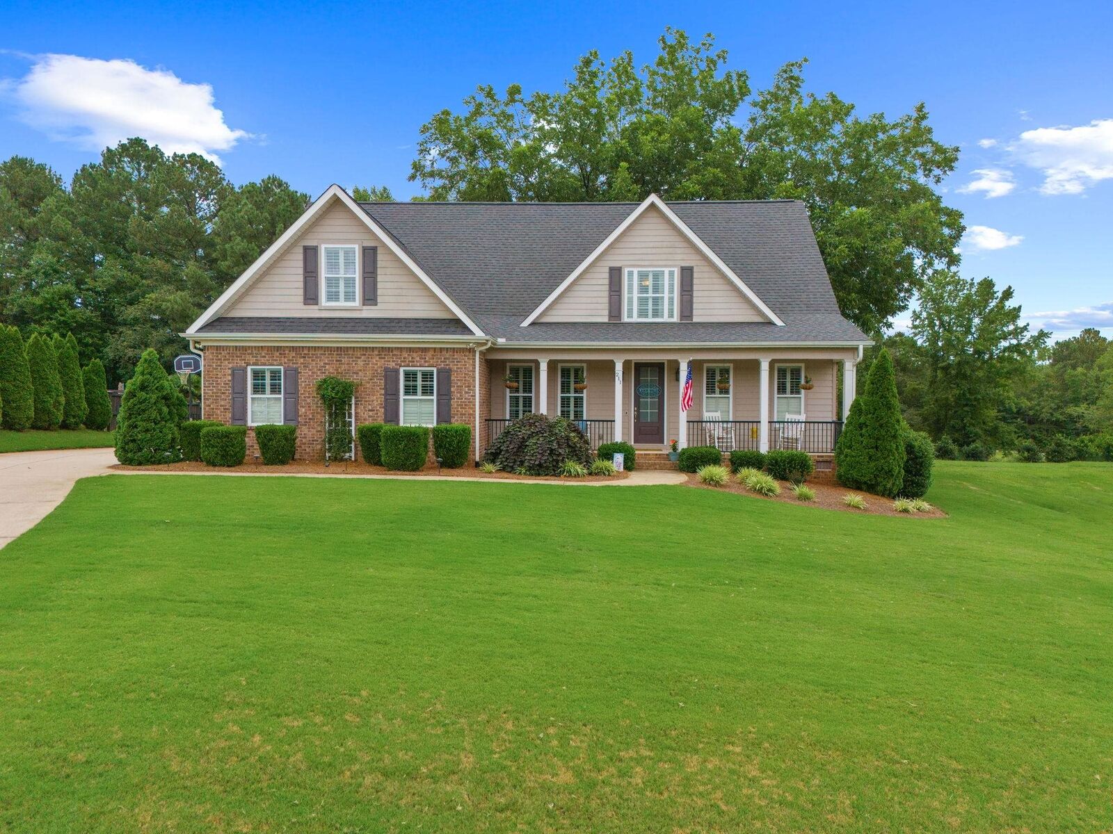 Property Photo: 211 Piper Glen Lane SC 29349