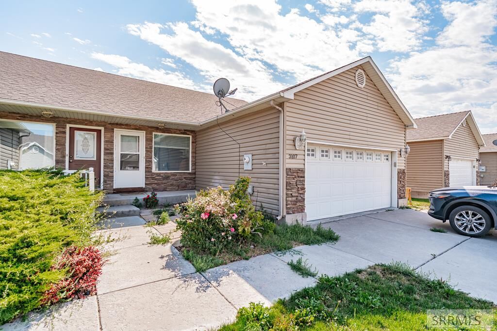 Property Photo: 3107 E 1st Street ID 83401