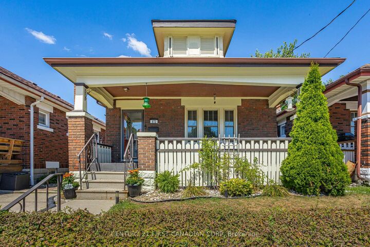Property Photo: 872 Lovett Street ON N5Z 1N5