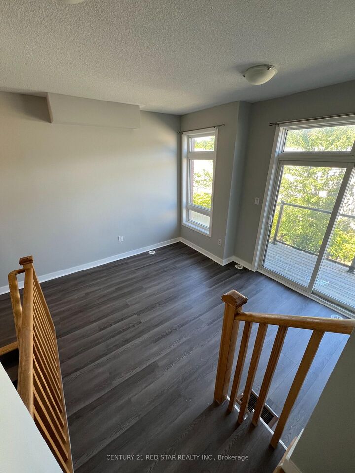Property Photo:  218 Dalhousie Street  ON L4L 0L8 