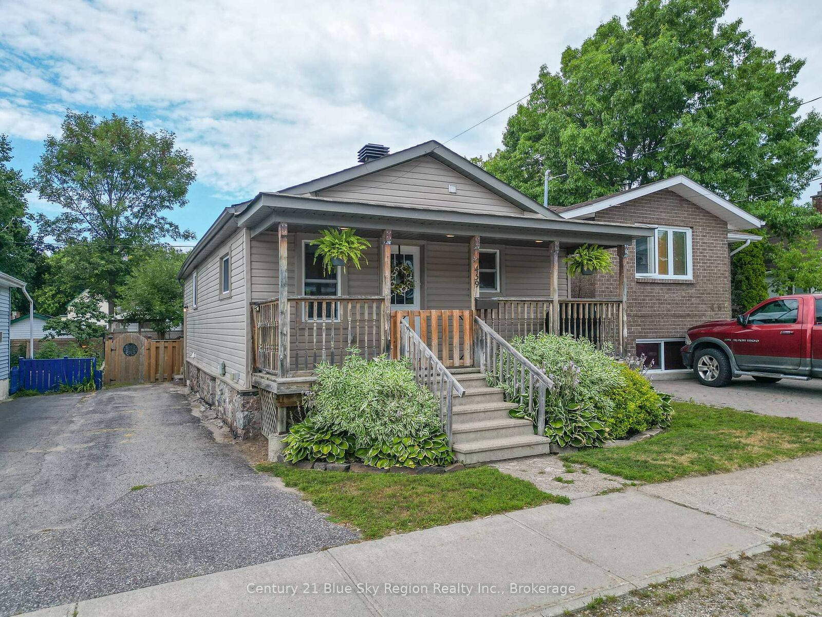Photo de la propriété: 459 King Street W ON P1B 6A1