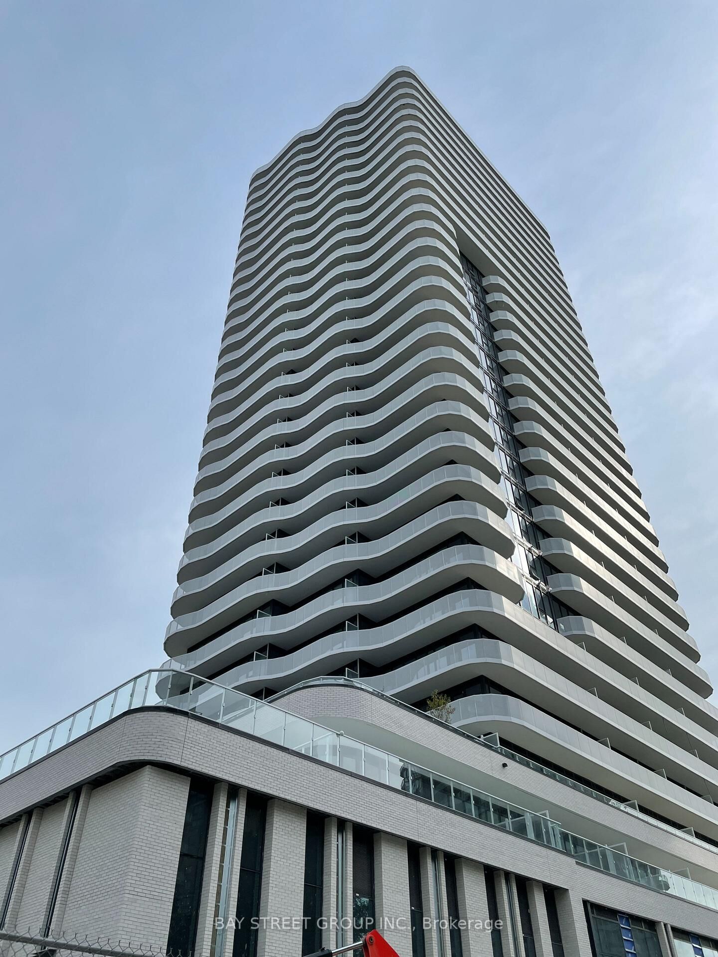 Photo de la propriété: 15 Holmes Avenue 904 ON M2N 0L4