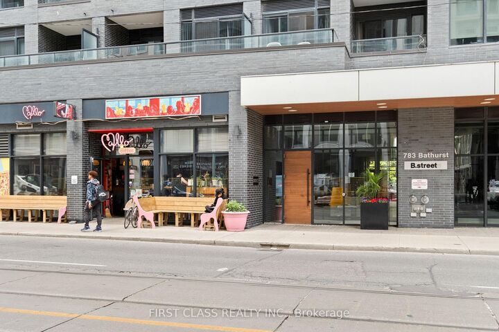 Property Photo:  783 Bathurst Street 413  ON M5S 0A8 