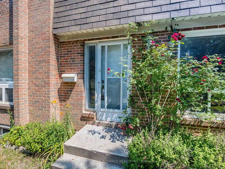 Property Photo: 1720 Albion Road 16 ON M9V 1C1