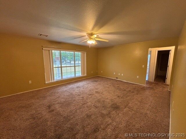 Property Photo:  1207 Maple Lane  OK 74462 