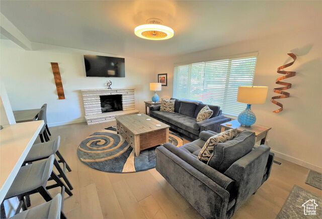 Property Photo: 995 E Sagehill Dr S UT 84124