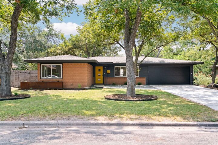 1609 Chatham Avenue  Austin TX 78723 photo